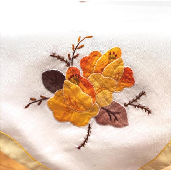 Vintage Square Appliqué & Embroidery Tablecloth Yellow Applied Flowers 40x40 - Picture 5 of 9